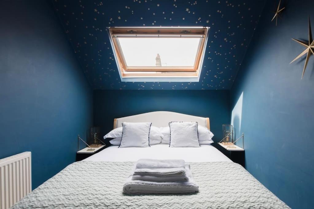 Charlotte Street Apartment Bath Bagian luar foto