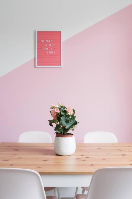 Charlotte Street Apartment Bath Bagian luar foto
