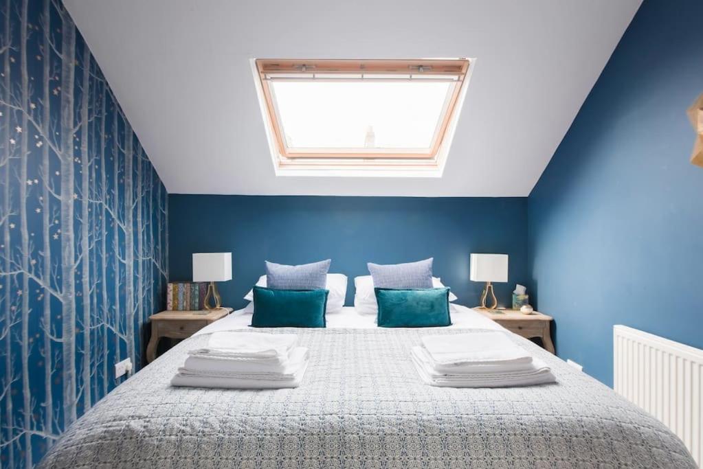 Charlotte Street Apartment Bath Bagian luar foto